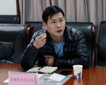 說明: 。。